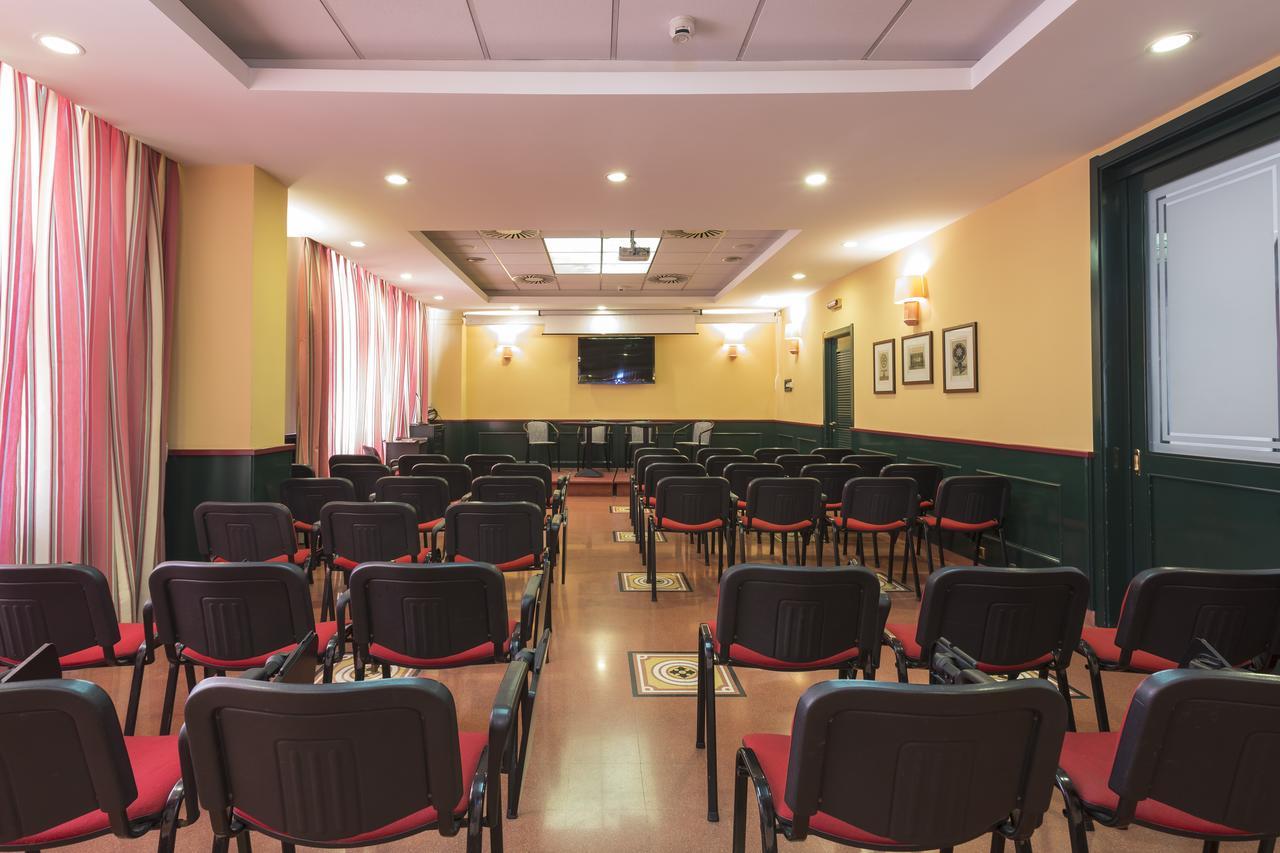 Hotel Montreal Ragusa Bagian luar foto
