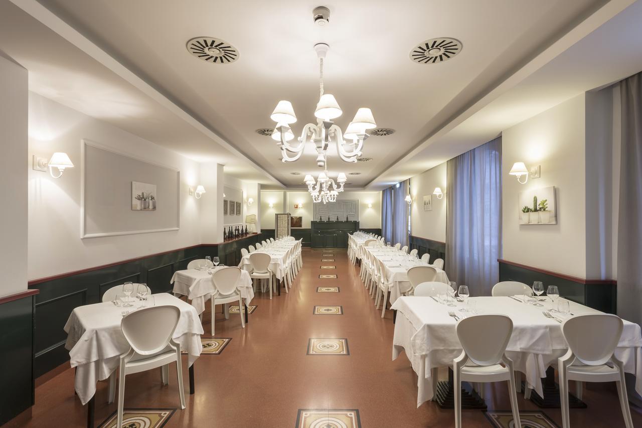 Hotel Montreal Ragusa Bagian luar foto