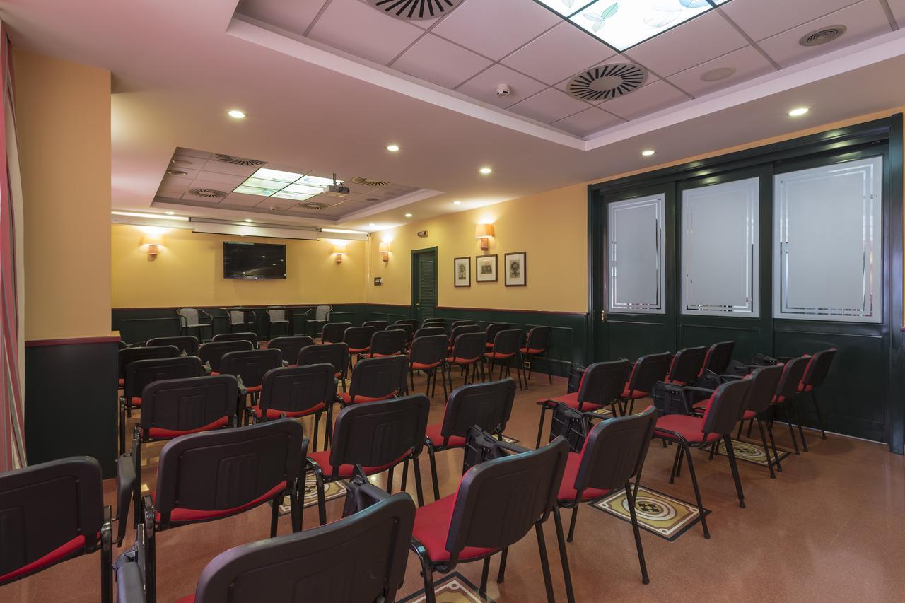 Hotel Montreal Ragusa Bagian luar foto